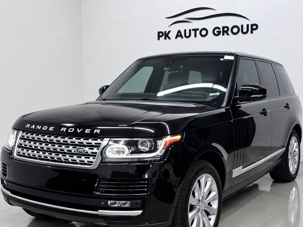Used 2015 Land Rover Range Rover HSE AWD/4WD image 1