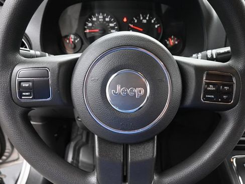 Used 2011 Jeep Compass 4WD image 16