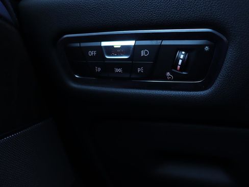 Used 2023 BMW X6 M50i w/ Executive Package image 28