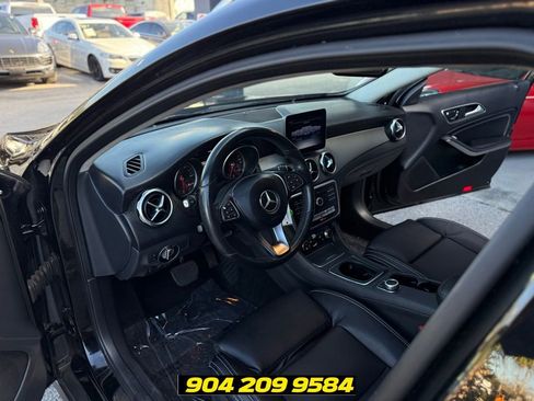 Used 2020 Mercedes-Benz GLA 250 image 24
