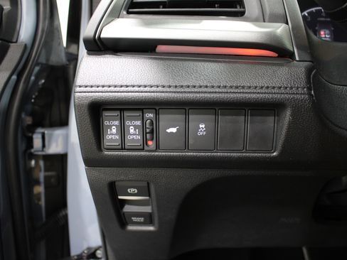 Used 2025 Honda Odyssey Sport-L image 9