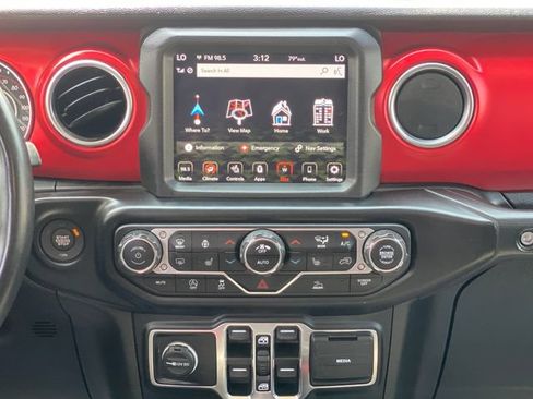 Used 2021 Jeep Wrangler Unlimited Rubicon w/ Uconnect 4C Nav & Sound Group AWD/4WD image 22