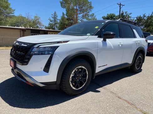 New 2026 Nissan Pathfinder Rock Creek AWD/4WD image 1