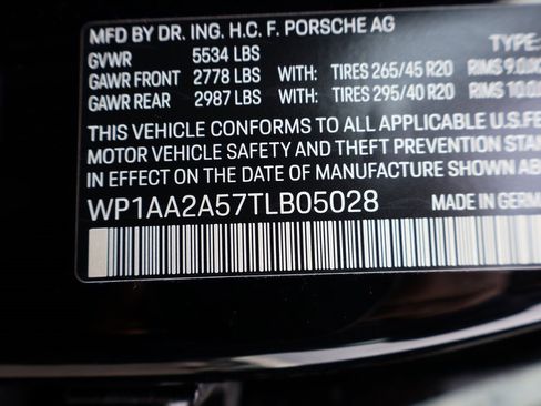 New 2026 Porsche Macan image 37