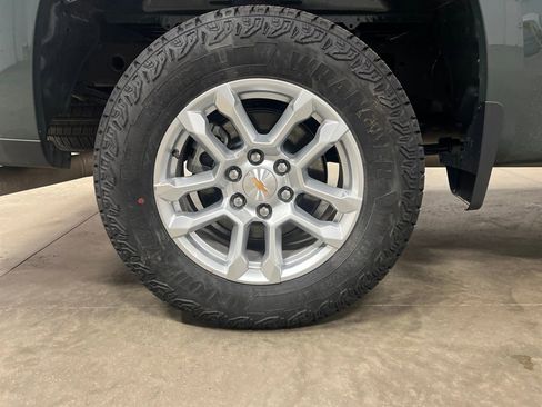 New 2026 Chevrolet Silverado 1500 LT image 9