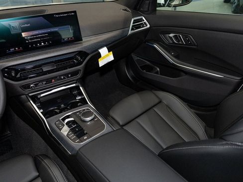 New 2025 BMW 330i xDrive Sedan w/ Convenience Package image 37