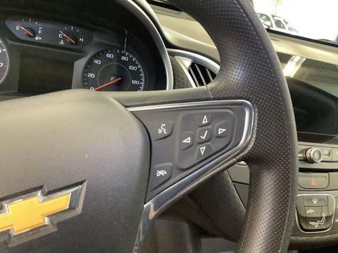 Used 2019 Chevrolet Malibu LS FWD image 16