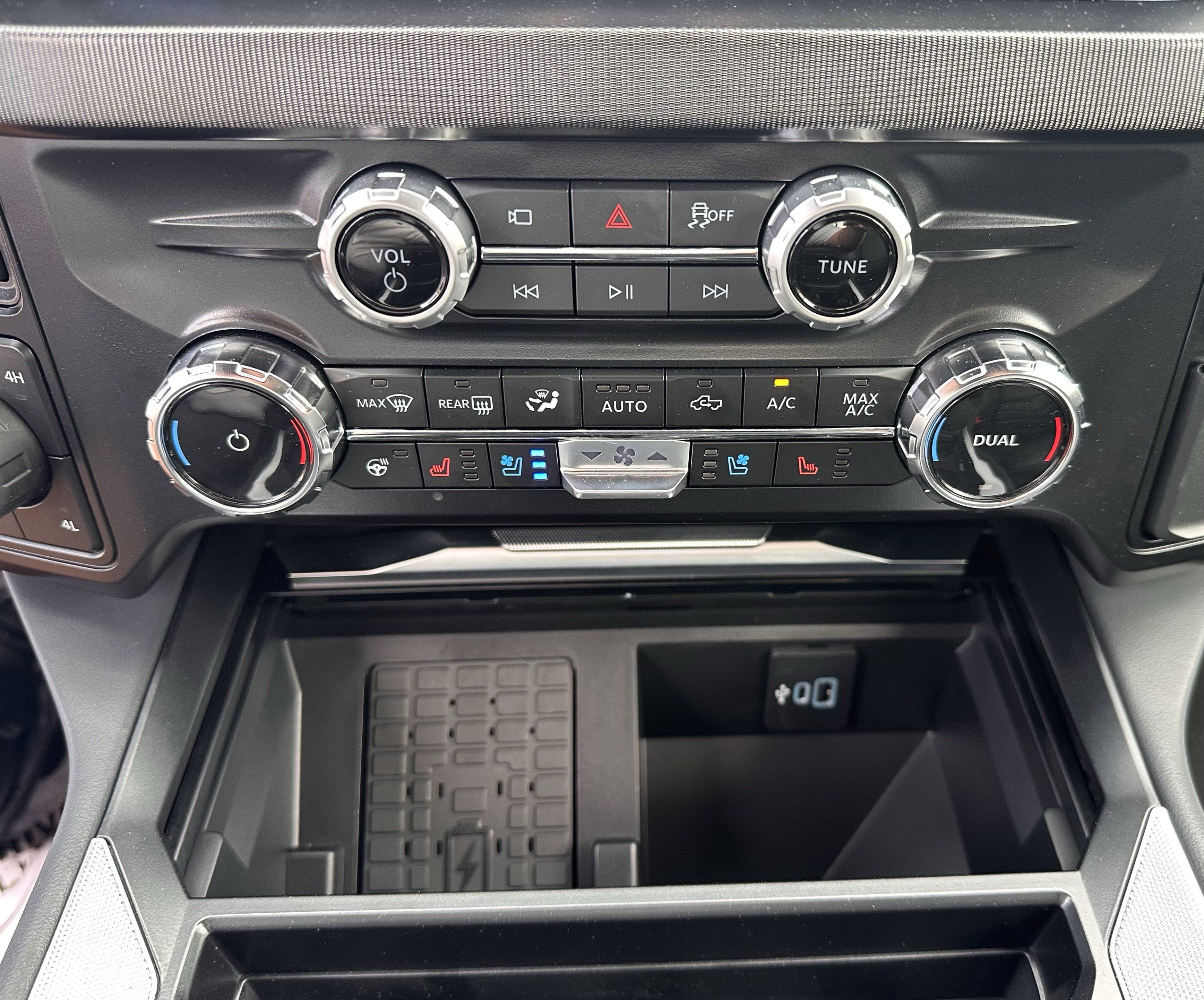 Used 2026 Ford F250 Platinum AWD/4WD image 30