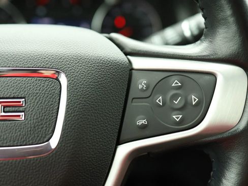 Used 2020 GMC Acadia SLE w/ Driver Convenience Package image 18