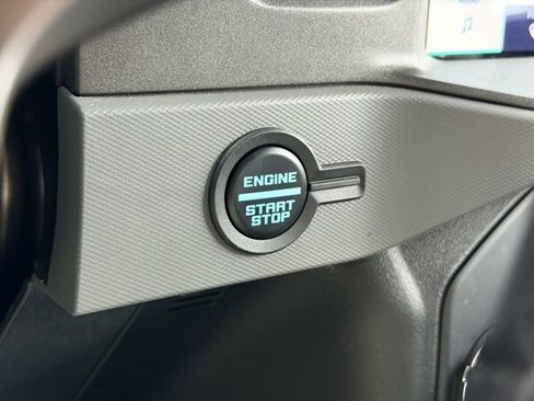 Used 2024 Ford Bronco Black Diamond image 11