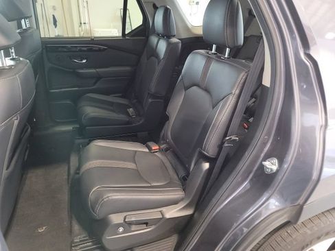 Used 2025 Honda Pilot EX-L image 10