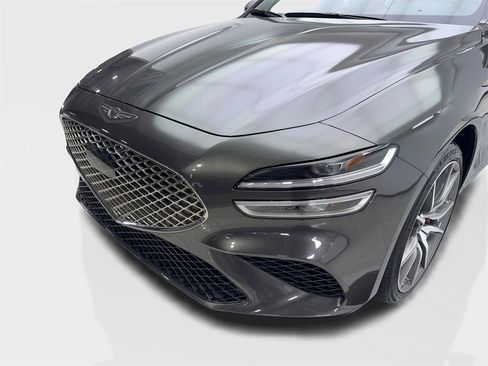 Used 2025 Genesis G70 2.5T image 16