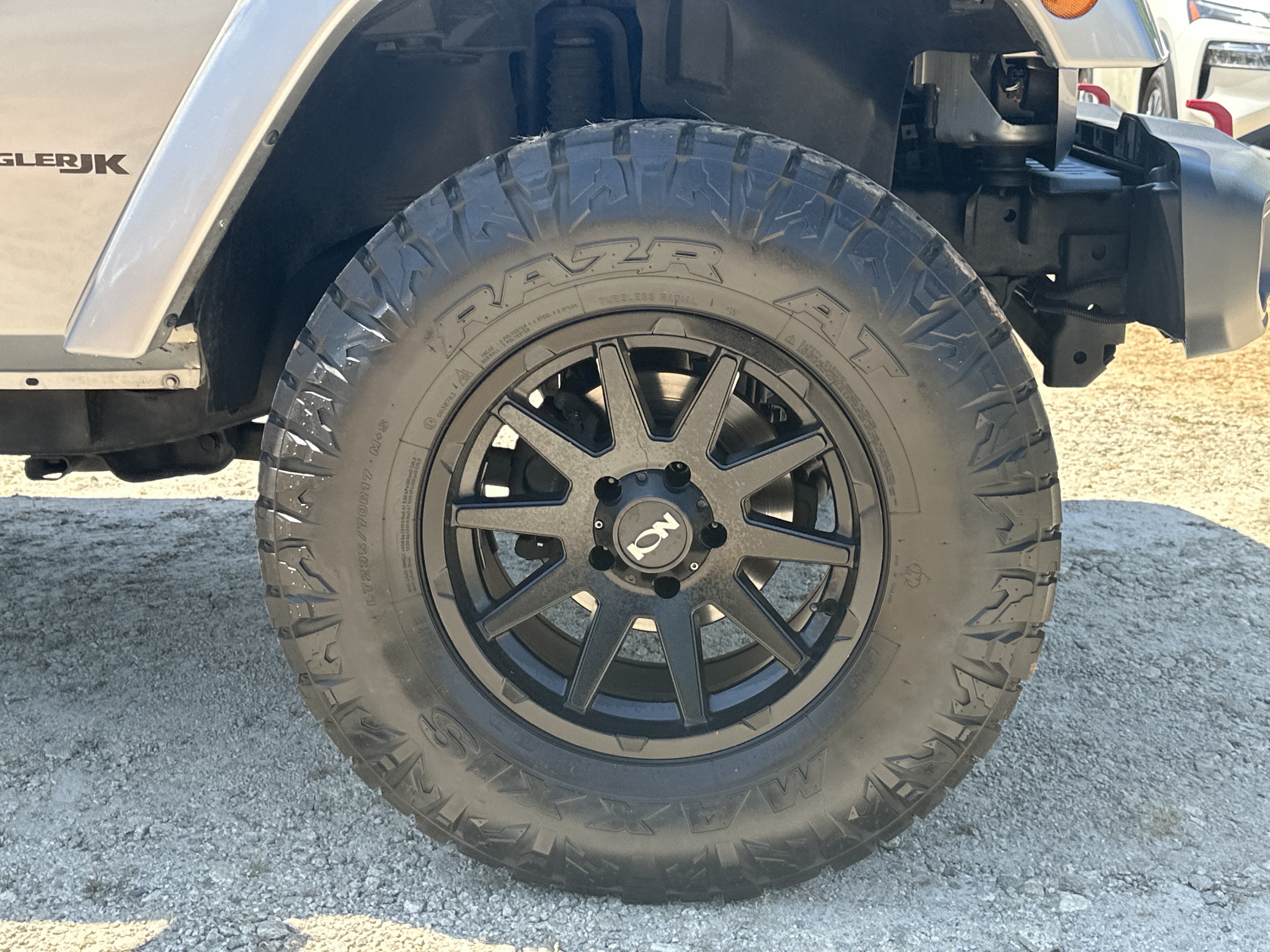 Used 2018 Jeep Wrangler Unlimited Sport w/ Dual Top Group AWD/4WD image 12