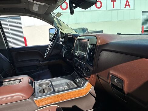 Used 2016 Chevrolet Silverado 2500 High Country w/ Duramax Plus Package AWD/4WD image 24