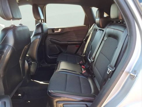 Used 2023 Ford Escape ST-Line w/ Tech Pack #1 AWD/4WD image 9