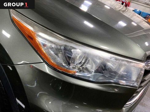 Used 2016 Toyota Highlander Limited Platinum image 27