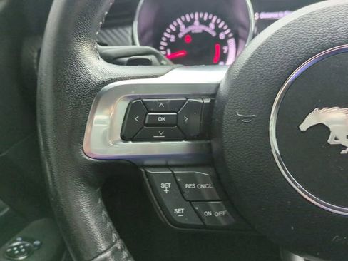 Used 2017 Ford Mustang Coupe RWD image 23