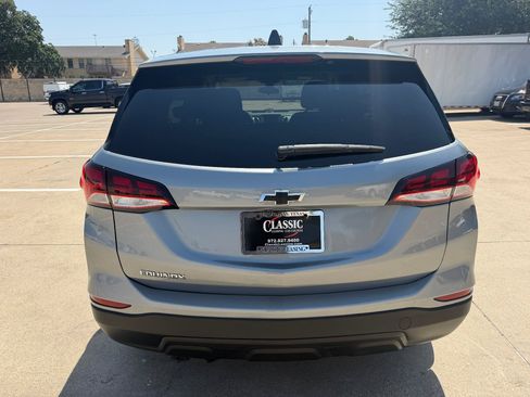 Used 2023 Chevrolet Equinox LS w/ LS Convenience Package FWD image 7