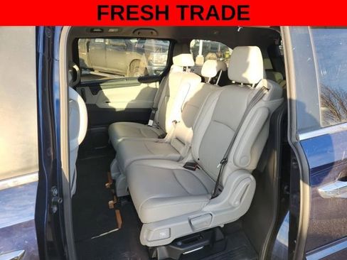 Used 2022 Honda Odyssey EX-L image 12