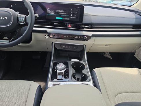 New 2026 Kia Carnival SX FWD image 14