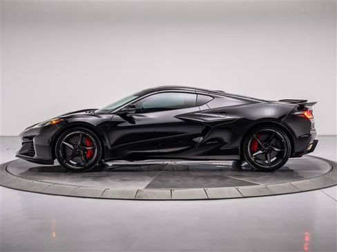 Used 2026 Chevrolet Corvette E-Ray AWD/4WD image 10