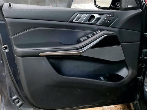 Used 2020 BMW X7 xDrive40i w/ Premium Package image 25