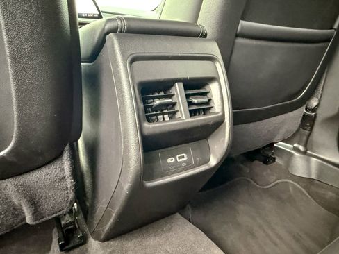 Certified 2024 Cadillac XT4 Premium Luxury image 31