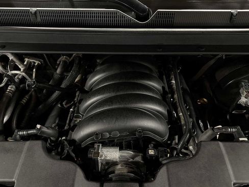 Used 2020 GMC Yukon XL SLT w/ Premium Edition image 12