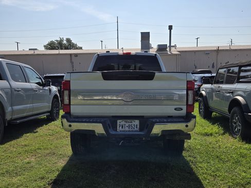 Used 2021 Ford F250 King Ranch w/ King Ranch Ultimate Package AWD/4WD image 5