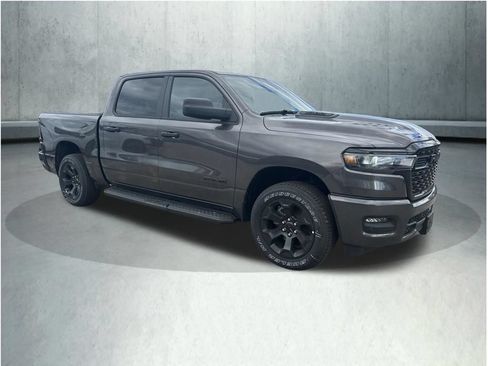 New 2026 RAM 1500 Express AWD/4WD image 7