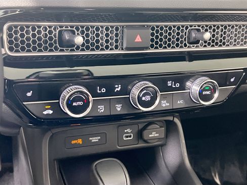 Used 2022 Honda Civic EX image 15