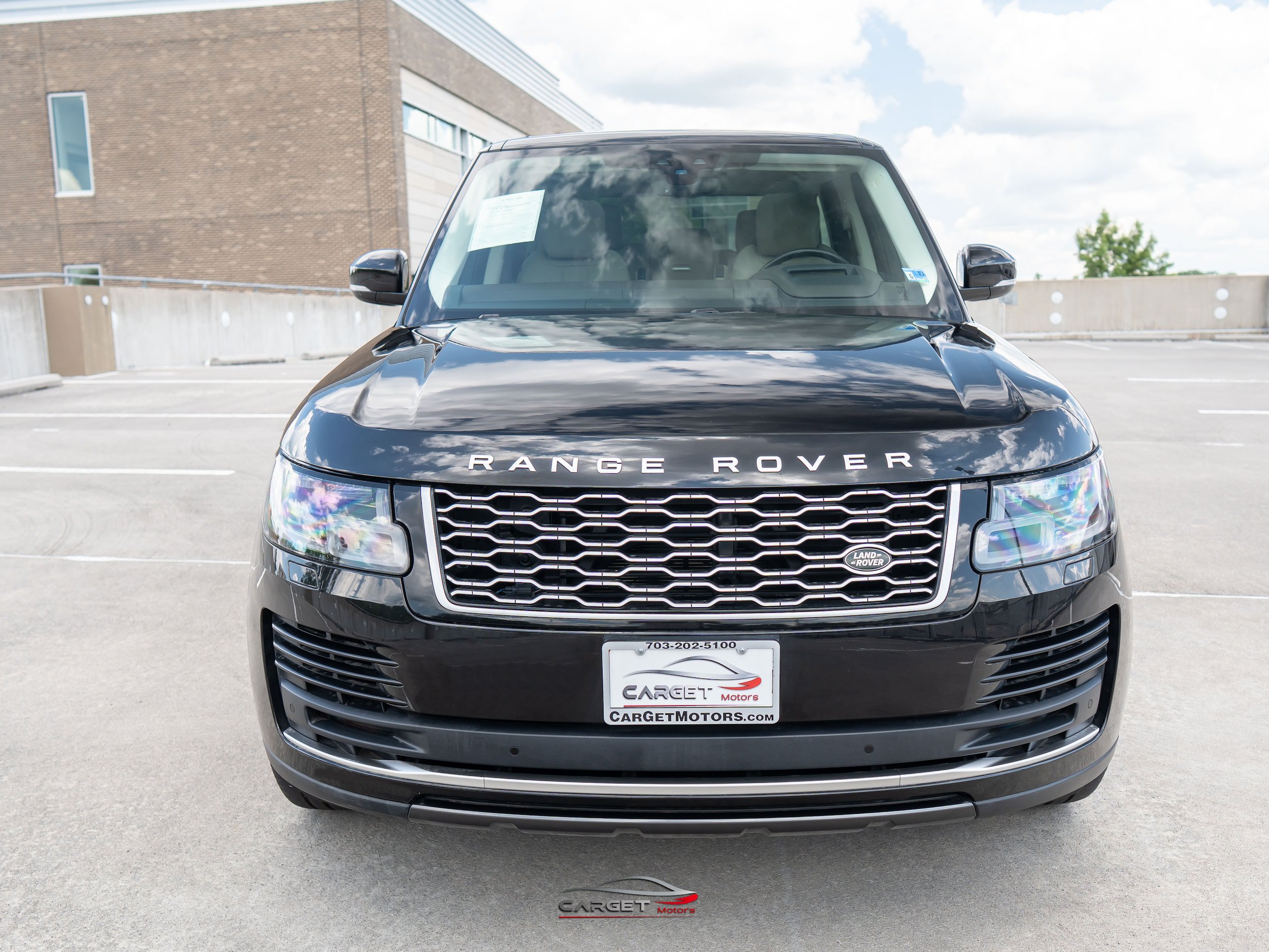 Used 2021 Land Rover Range Rover P525 Westminster Edition AWD/4WD image 2