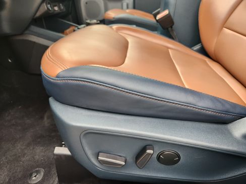 Used 2024 Ford Maverick Lariat FWD image 18