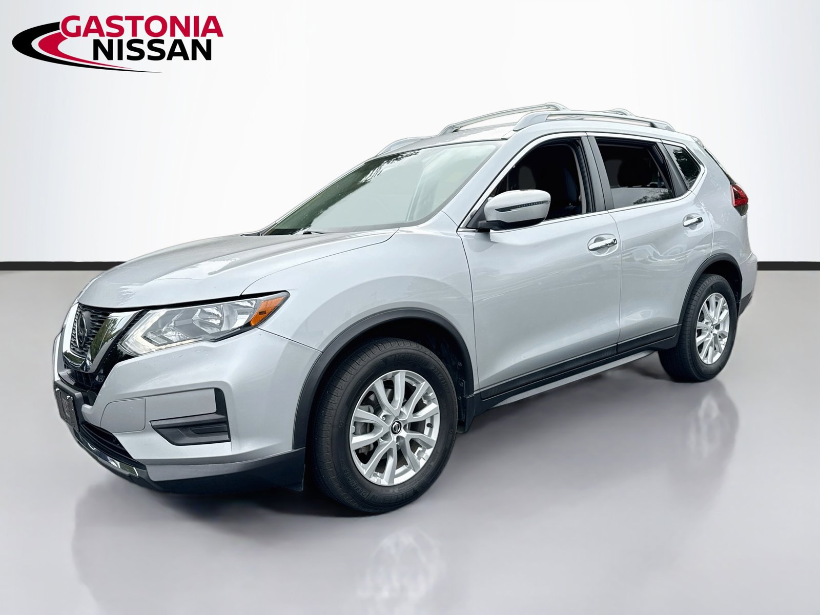 Used 2019 Nissan Rogue S w/ Special Edition Package FWD image 3