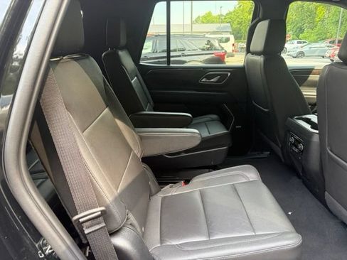 Used 2023 Chevrolet Tahoe Z71 w/ Luxury Package AWD/4WD image 24