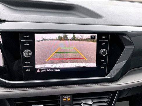 Used 2022 Volkswagen Taos SEL image 14