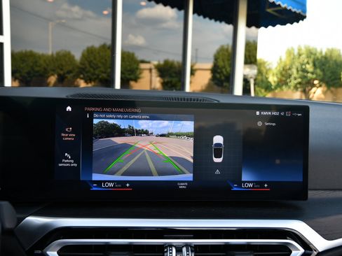 Used 2024 BMW 430i Convertible image 18