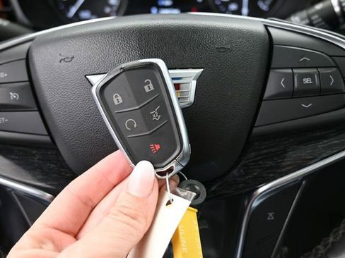 Used 2023 Cadillac XT5 Premium Luxury w/ Technology Package image 39