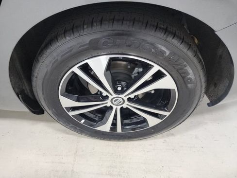 Used 2023 Nissan Sentra SV FWD image 36