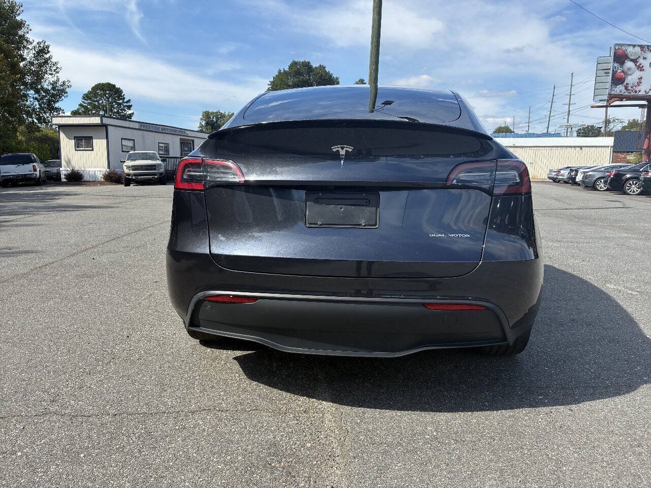 Used 2024 Tesla Model Y Long Range AWD/4WD image 7
