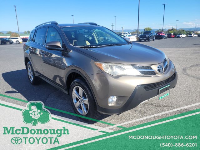Used 2015 Toyota RAV4 XLE AWD/4WD image 4