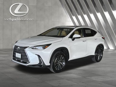 Certified 2025 Lexus NX 250 FWD w/ Accessory Package (Z1) image 3