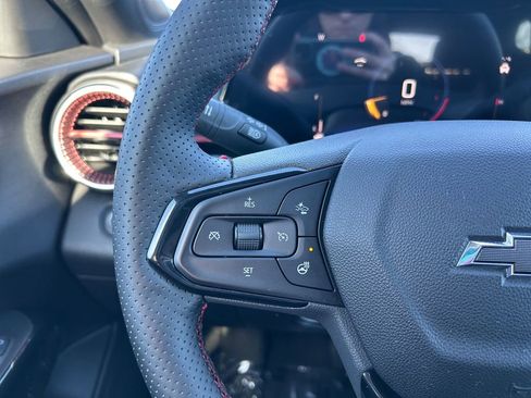 Used 2025 Chevrolet Trax RS w/ Driver Confidence Package FWD image 18