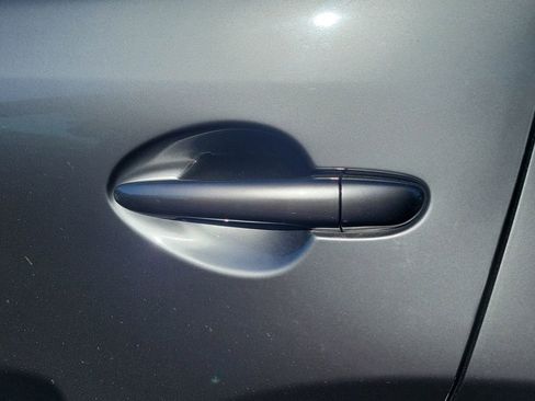 Used 2023 MAZDA CX-9 Touring image 11