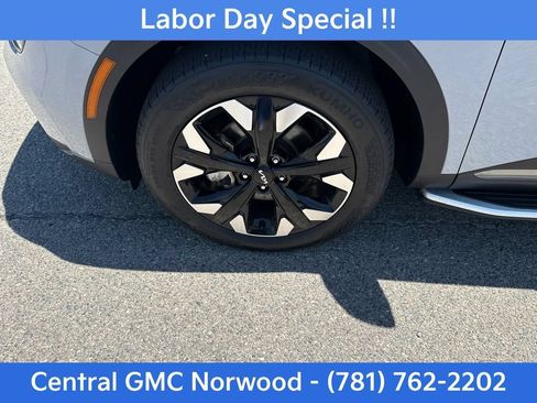 Used 2023 Kia Sportage X-Line w/ X-Line Premium Package AWD/4WD image 9