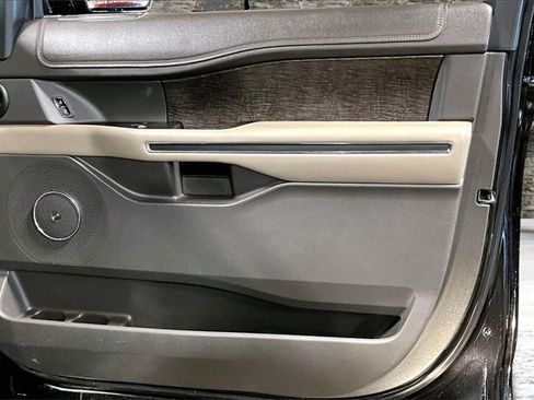 Used 2020 Ford Expedition Max Limited image 27
