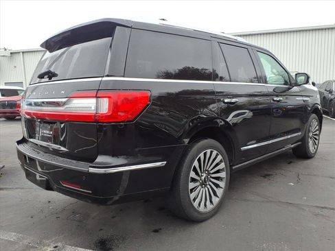 Used 2019 Lincoln Navigator Reserve image 7
