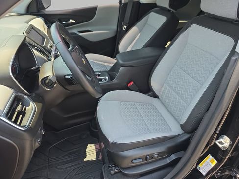 Used 2024 Chevrolet Equinox LT w/ LPO, Floor Liner Package FWD image 17
