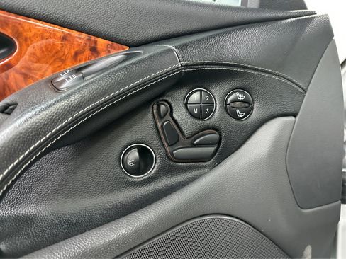 Used 2006 Mercedes-Benz SL 55 AMG SL 55 AMG Roadster 2D image 33