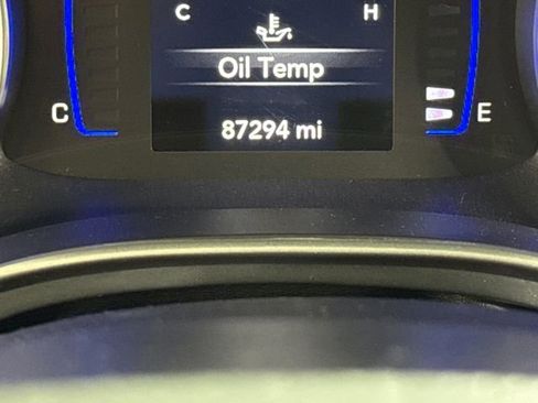 Used 2020 Chrysler Pacifica Touring w/ S Appearance Package image 22